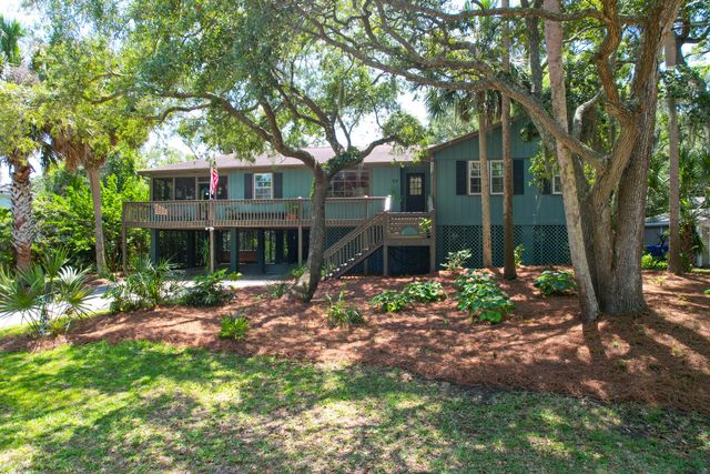 27 41st Avenue, Isle Of Palms, SC 29451