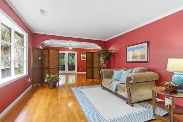 27 41st Avenue, Isle Of Palms, SC 29451