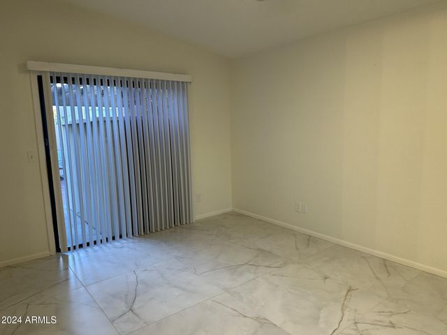 18811 N 44th Place, Phoenix, AZ 85050