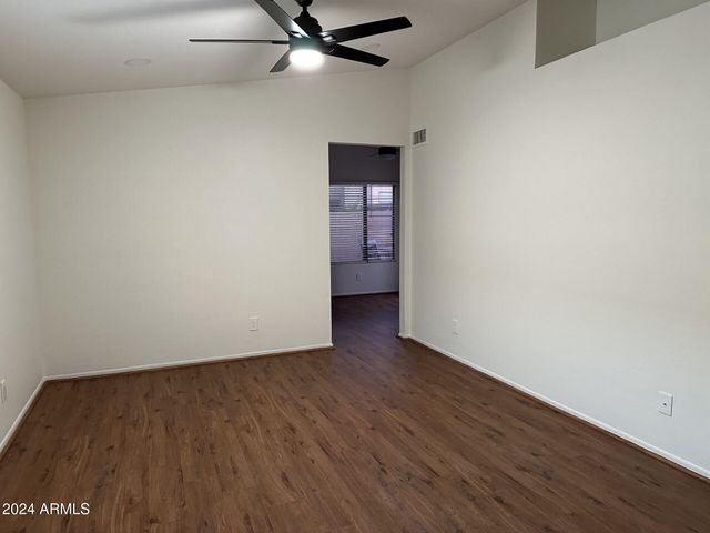 18811 N 44th Place, Phoenix, AZ 85050