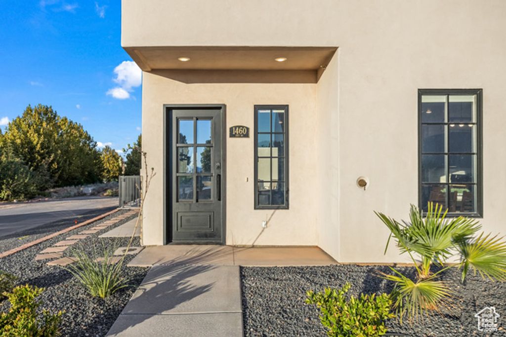 Image 37 of property listing at 1460 S WINDSOR PKWY #6, Hurricane, UT 84737