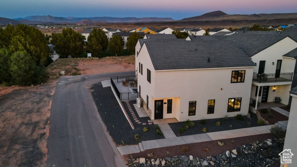 Image 45 of property listing at 1460 S WINDSOR PKWY #6, Hurricane, UT 84737