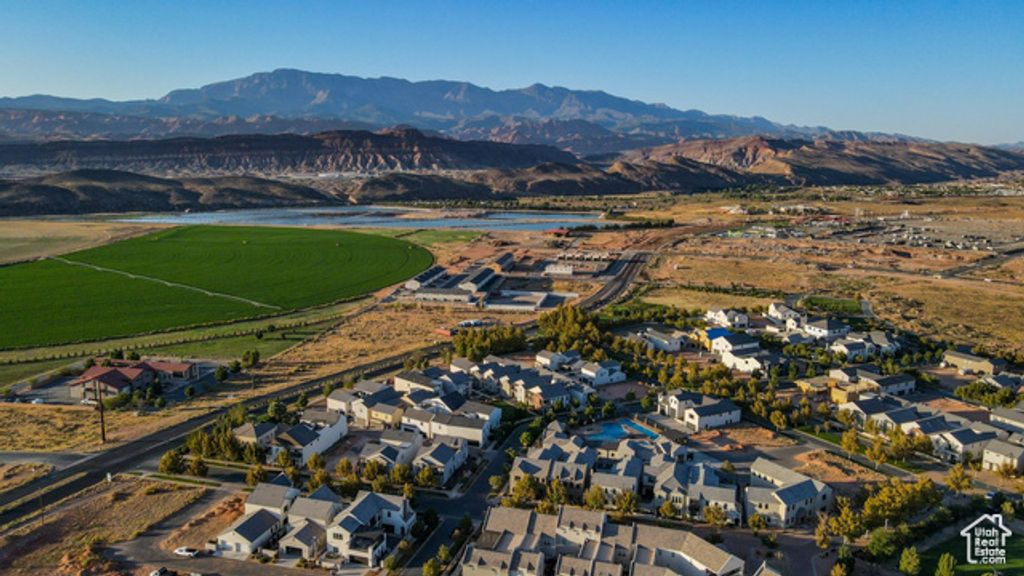 Image 56 of property listing at 1460 S WINDSOR PKWY #6, Hurricane, UT 84737