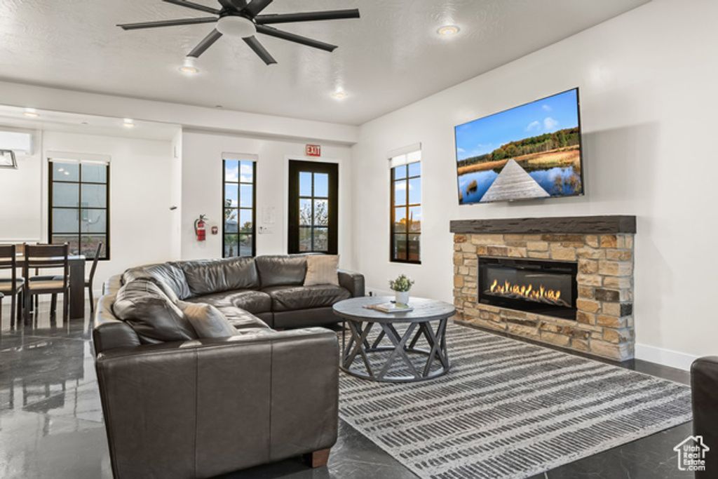 Image 8 of property listing at 1460 S WINDSOR PKWY #6, Hurricane, UT 84737