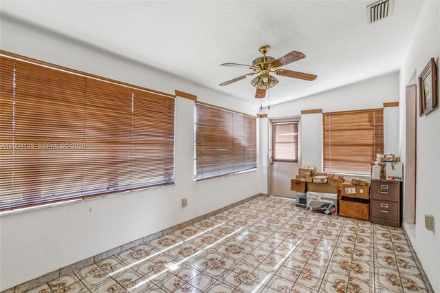 380 NE 15th St, Homestead, FL 33030