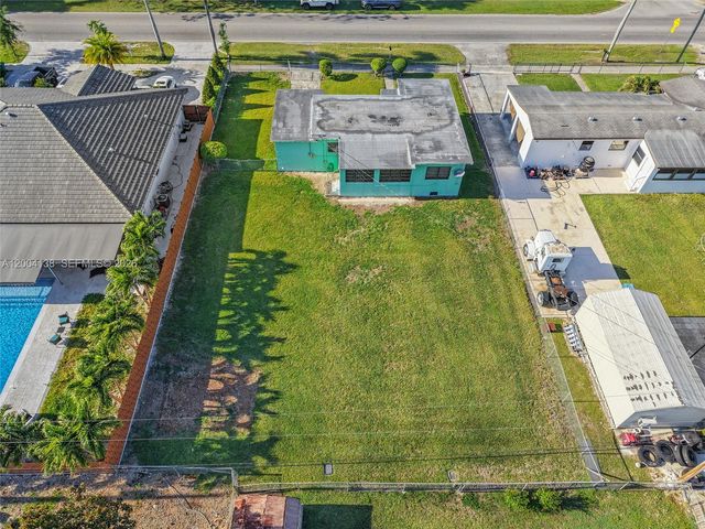 380 NE 15th St, Homestead, FL 33030