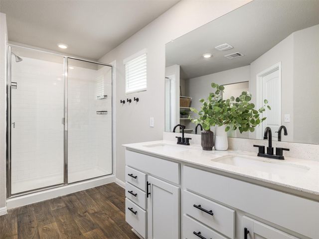 439 Hunter Loop LOOP, Bertram, TX 78605