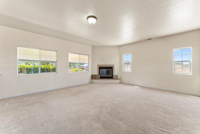 20325 94th Street, California City, CA 93505