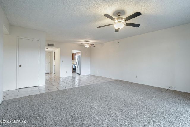 896 S Pantano Road, Tucson, AZ 85710