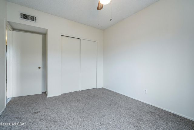896 S Pantano Road, Tucson, AZ 85710