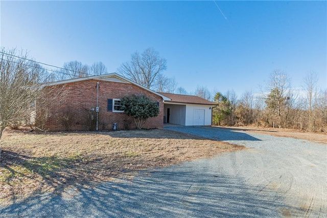 213 Sidney Street, Lexington, NC 27295