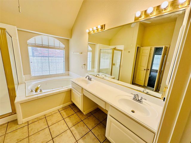 6514 Clairmont DR, Austin, TX 78749
