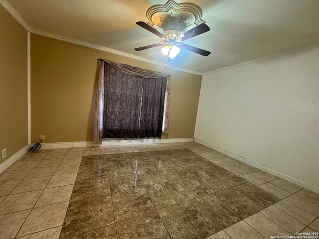 5459 Ergill, San Antonio, TX 78227