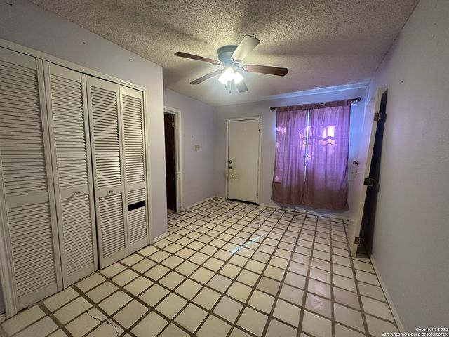 5459 Ergill, San Antonio, TX 78227