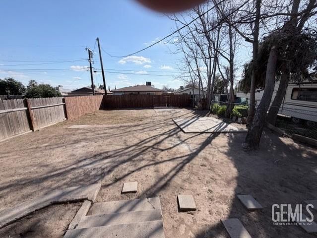 321 Lincoln Avenue, Bakersfield, CA 93308