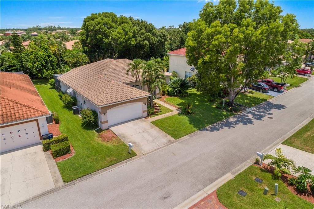 11082 LAKELAND CIR, FORT MYERS, FL 33913 — photo 2