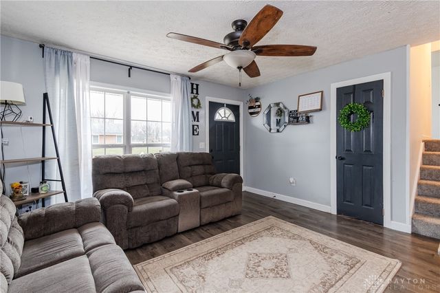 2149 Cornwall Drive, Xenia, OH 45385