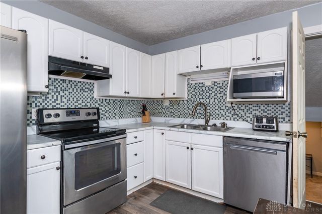 2149 Cornwall Drive, Xenia, OH 45385