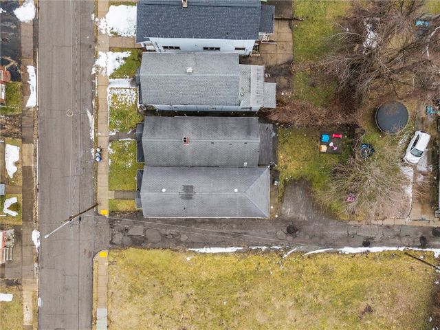 304 E Home St, New Castle, PA 16101