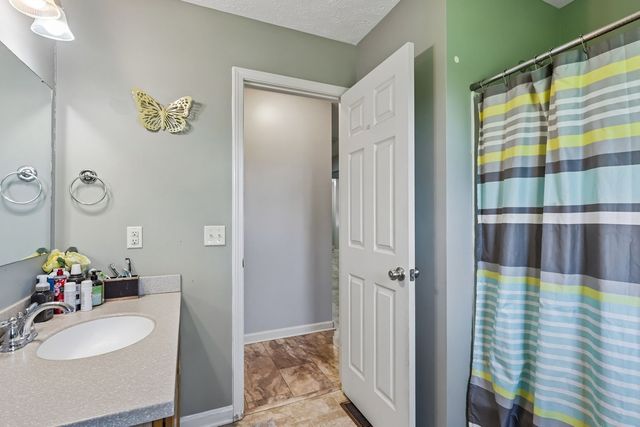 49 Central AVENUE, Fallowfield, PA 15022