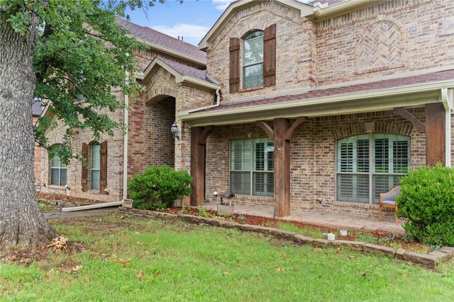 800 Whitley Court, Kennedale, TX 76060