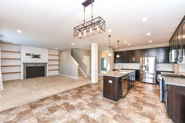 18372 Clayborne Drive, Westfield, IN 46074