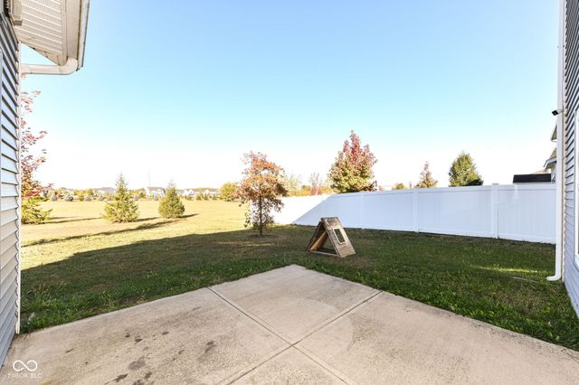 18372 Clayborne Drive, Westfield, IN 46074