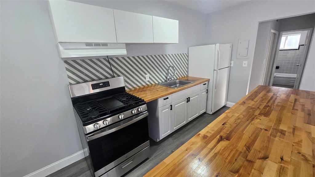 7725 Harding Avenue 7, Miami Beach, FL 33141