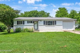314 Russell Rd, Rockford, TN 37853