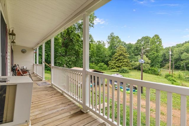 54 Tyler Ln, Erin, TN 37061