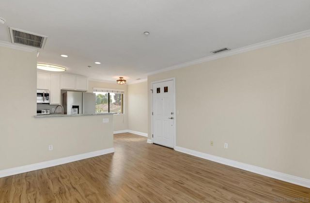 201 Twin Oaks Ave 5, Chula Vista, CA 91910