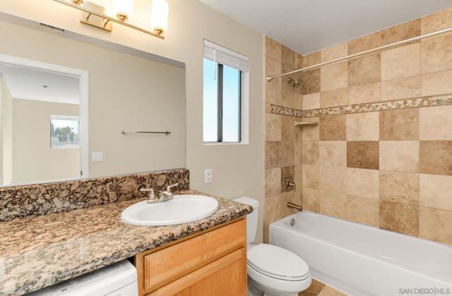201 Twin Oaks Ave 5, Chula Vista, CA 91910