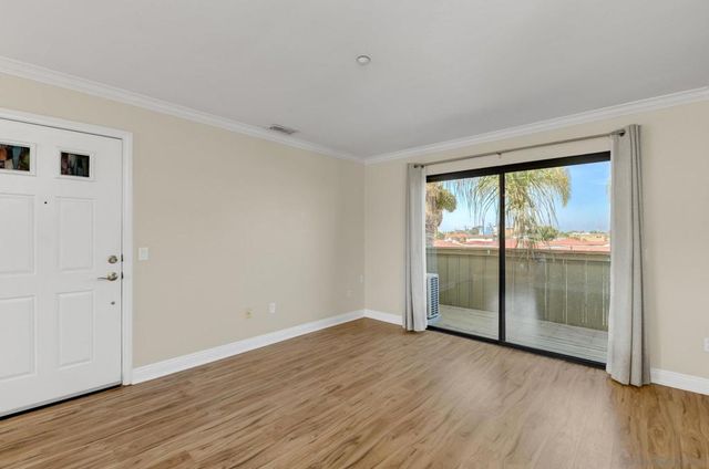 201 Twin Oaks Ave 5, Chula Vista, CA 91910