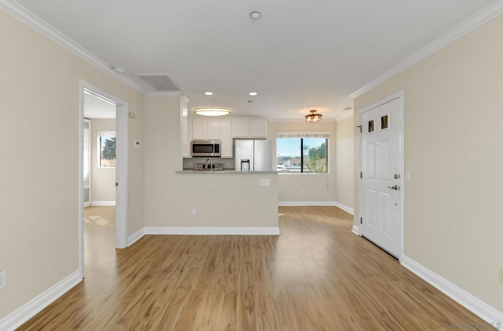 201 Twin Oaks Ave 5, Chula Vista, CA 91910