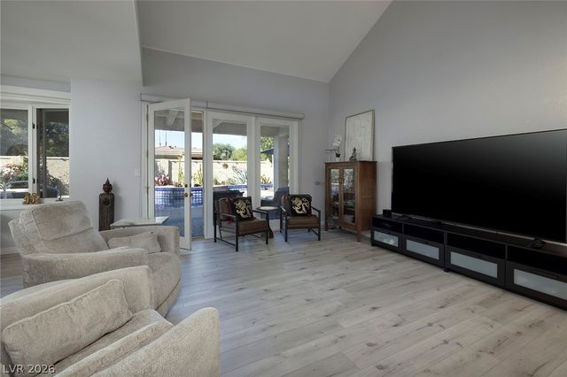 7402 Mission Hills Drive, Las Vegas, NV 89113