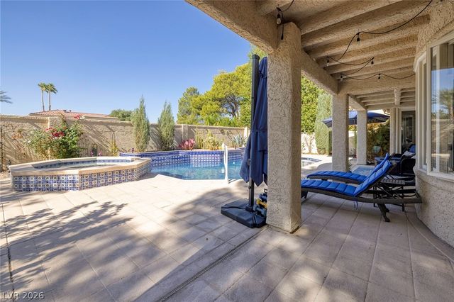 7402 Mission Hills Drive, Las Vegas, NV 89113