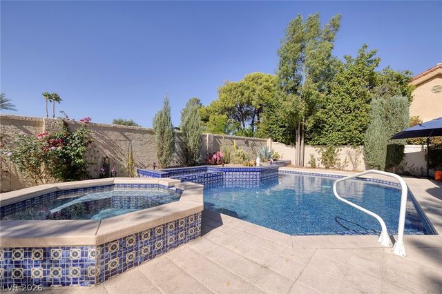 7402 Mission Hills Drive, Las Vegas, NV 89113