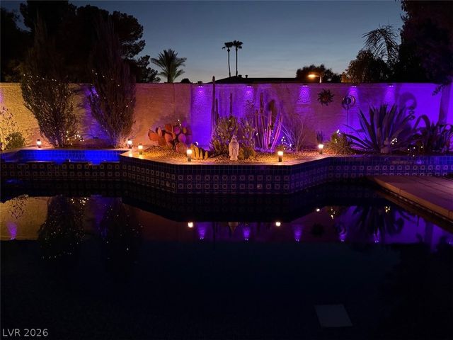 7402 Mission Hills Drive, Las Vegas, NV 89113