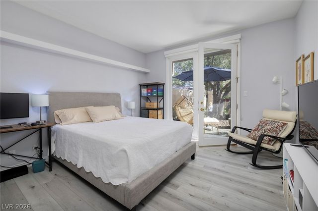7402 Mission Hills Drive, Las Vegas, NV 89113