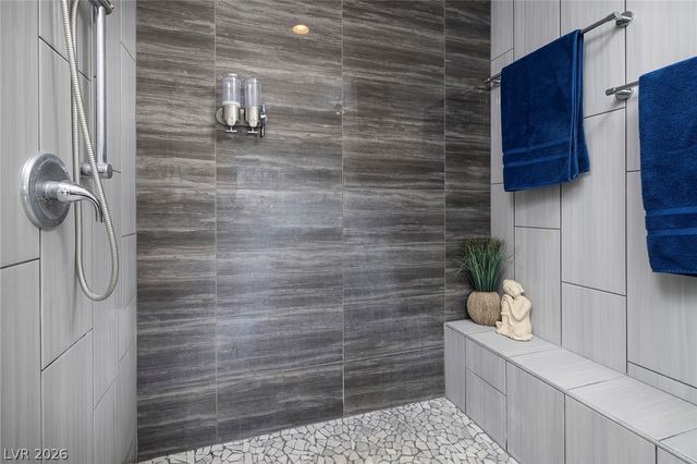 7402 Mission Hills Drive, Las Vegas, NV 89113