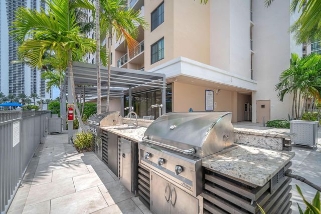 100 Kings Point Drive Unit 521, Sunny Isles Beach, FL 33160