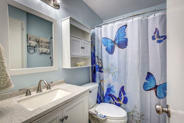 307 E Mccoulskey Street, Terrell, TX 75160