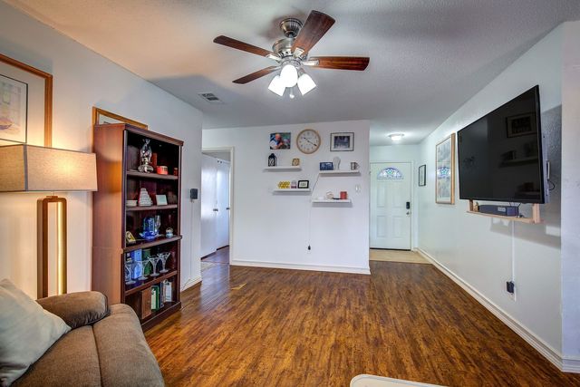 307 E Mccoulskey Street, Terrell, TX 75160