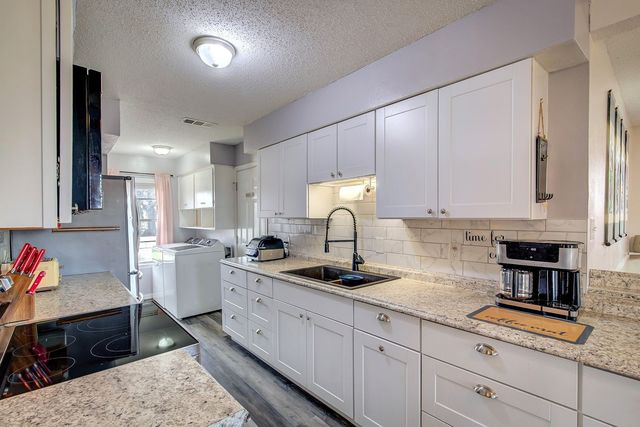 307 E Mccoulskey Street, Terrell, TX 75160