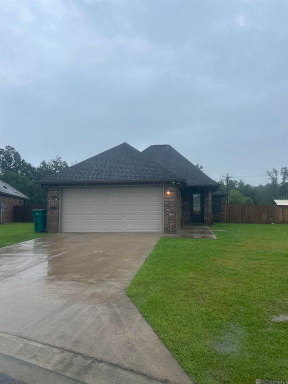 15080 Garden Creek Dr, Walker, LA 70785