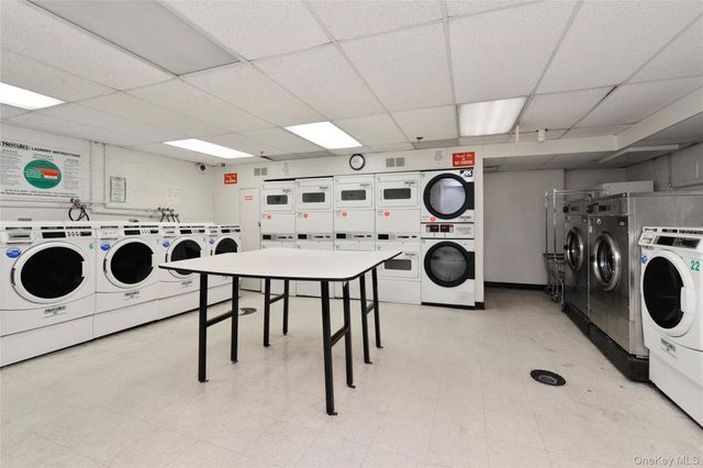 99-60 63rd Road 7Q, Rego Park, NY 11374
