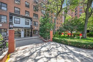 99-60 63rd Road 7Q, Rego Park, NY 11374