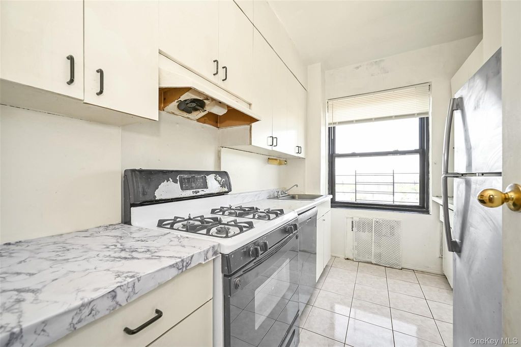 99-60 63rd Road 7Q, Rego Park, NY 11374 — photo 5