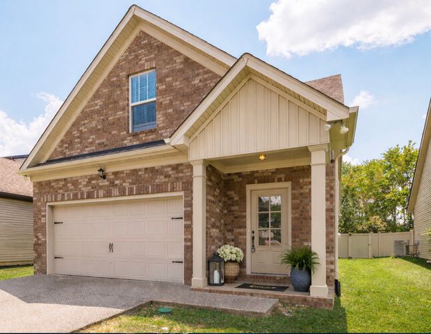 231 Donna Dr, Hendersonville, TN 37075