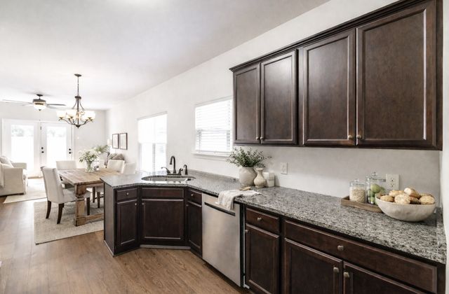 231 Donna Dr, Hendersonville, TN 37075